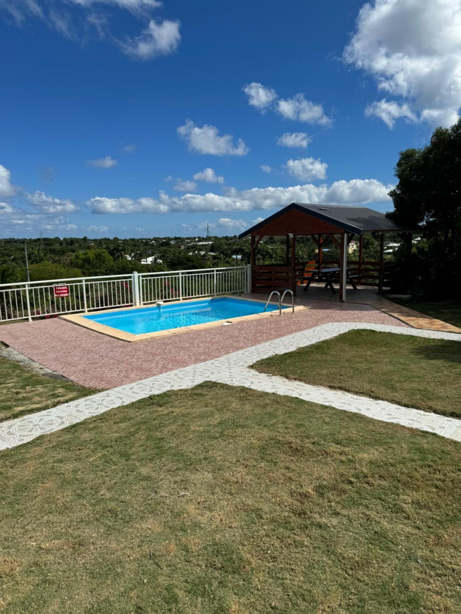 Gite Allee Des Cocotiers Saint-Francois  Exterior photo